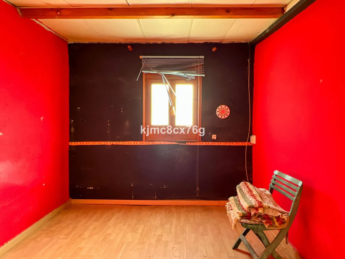 e3d0009e-76af-46a9-8438-20c8d3218771