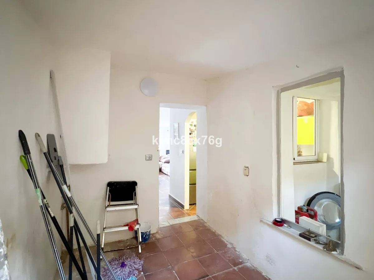 fadecdfb-0bed-45e5-a38b-3d0173794f91