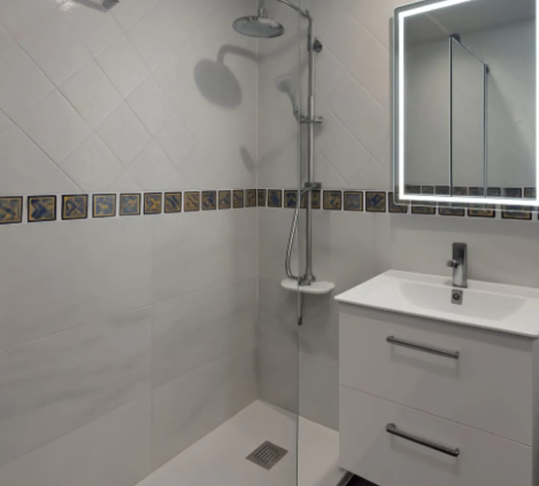 5c8195b3-642c-40d9-a84a-c1df2dcb36fc