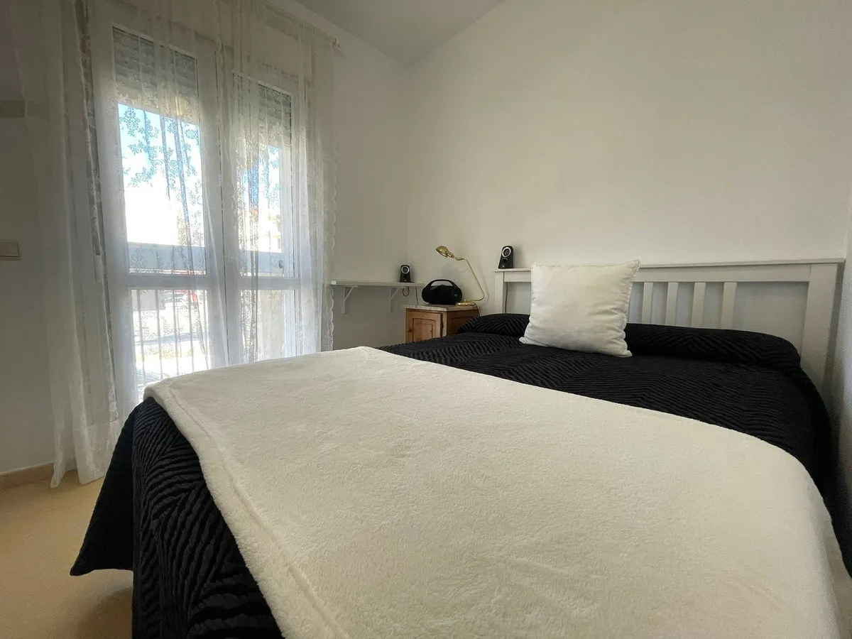 3d8b71de-616d-4c8e-b386-506e871c7280