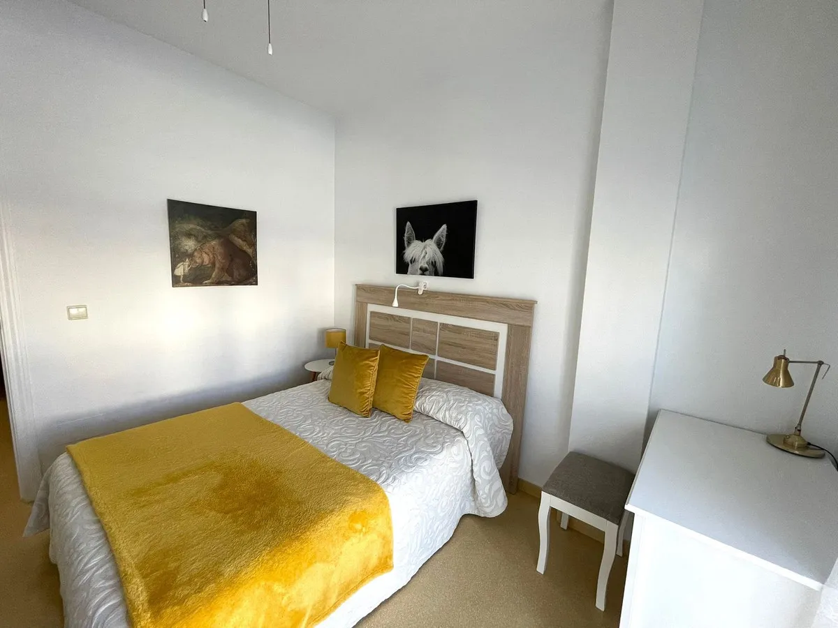 c05e1afd-211b-4a04-a0cc-79ac275c4f33