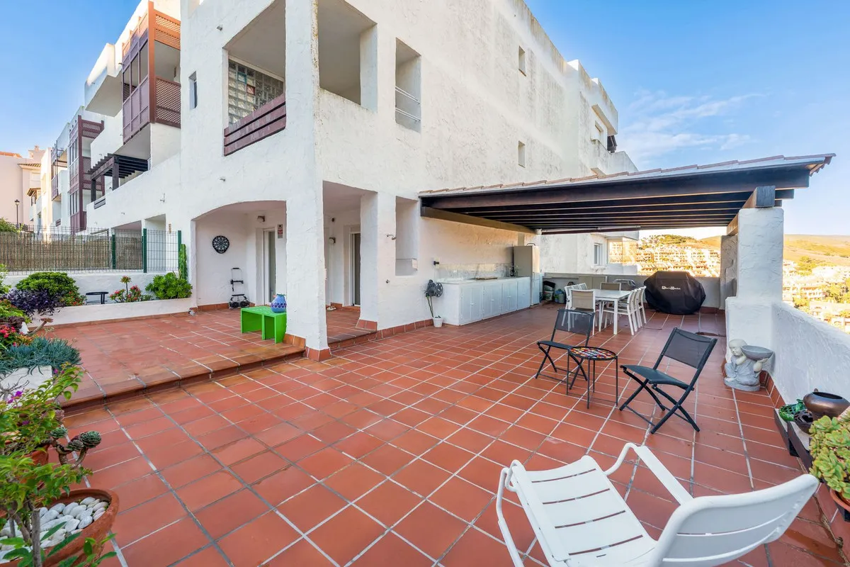 52a4453e-ee8f-4c6c-9e38-d8e266f9a7a2