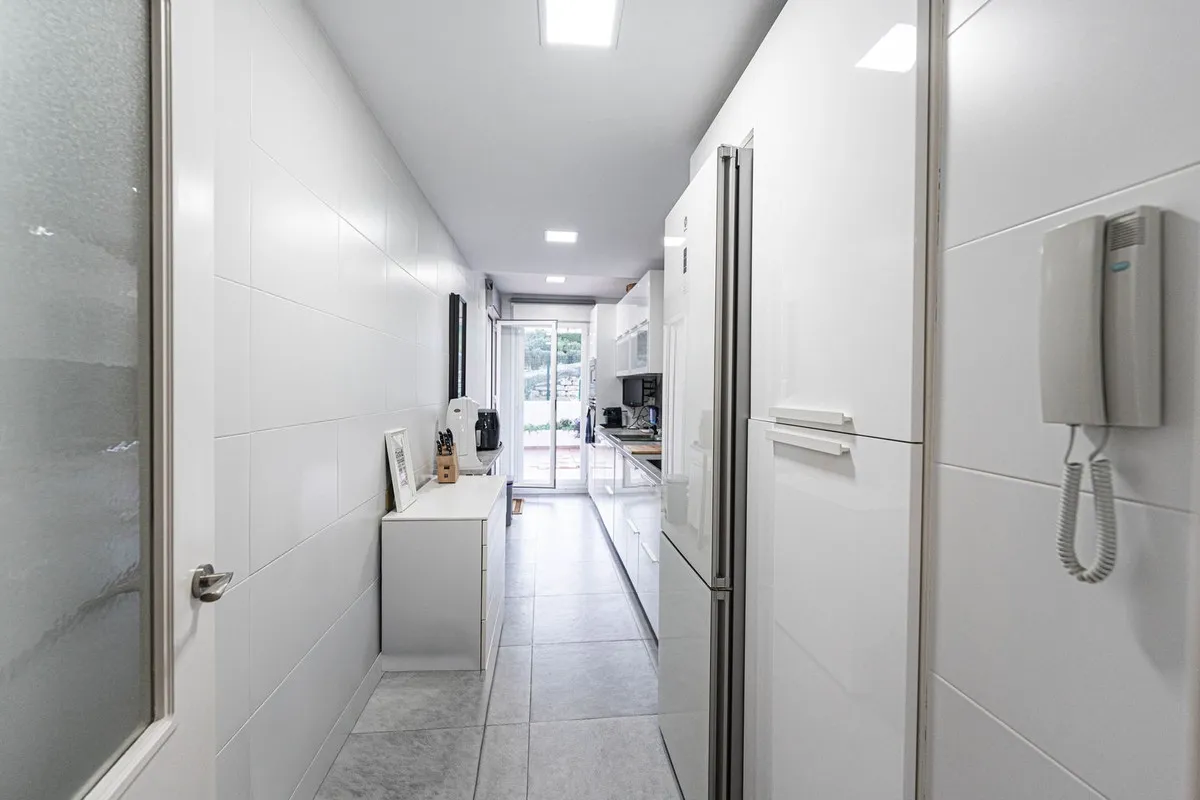 e7157996-87f8-4a87-9c87-e9cacfd03be3