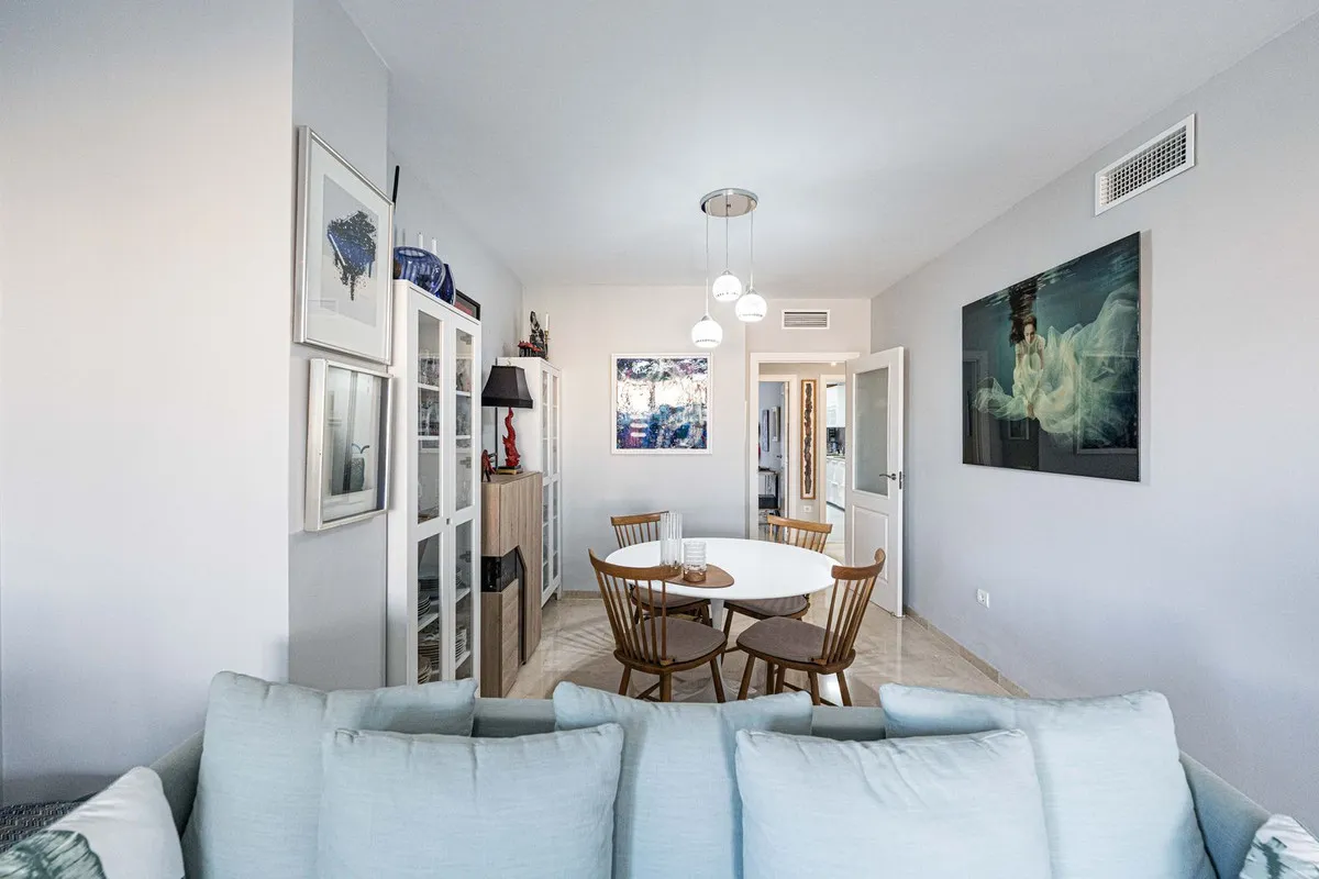 fe5cc3df-b14b-447b-91de-5abd7327f82a