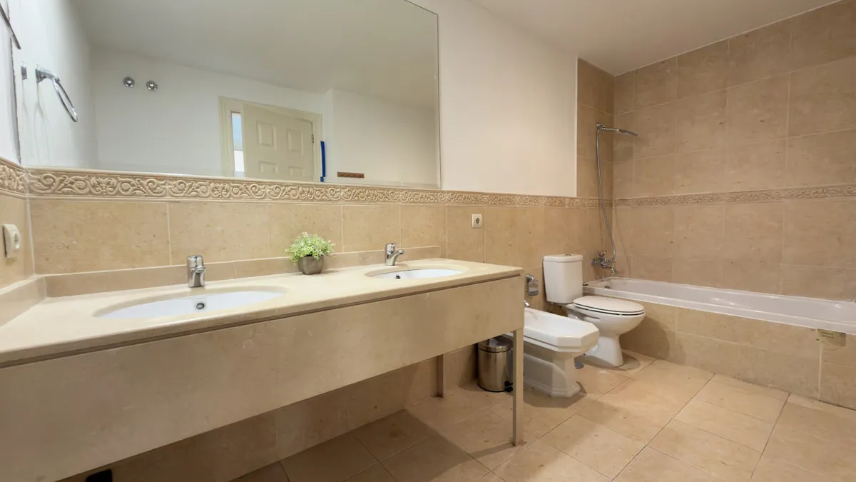 cdfa7596-4302-477f-9ba6-76caf7035d4c