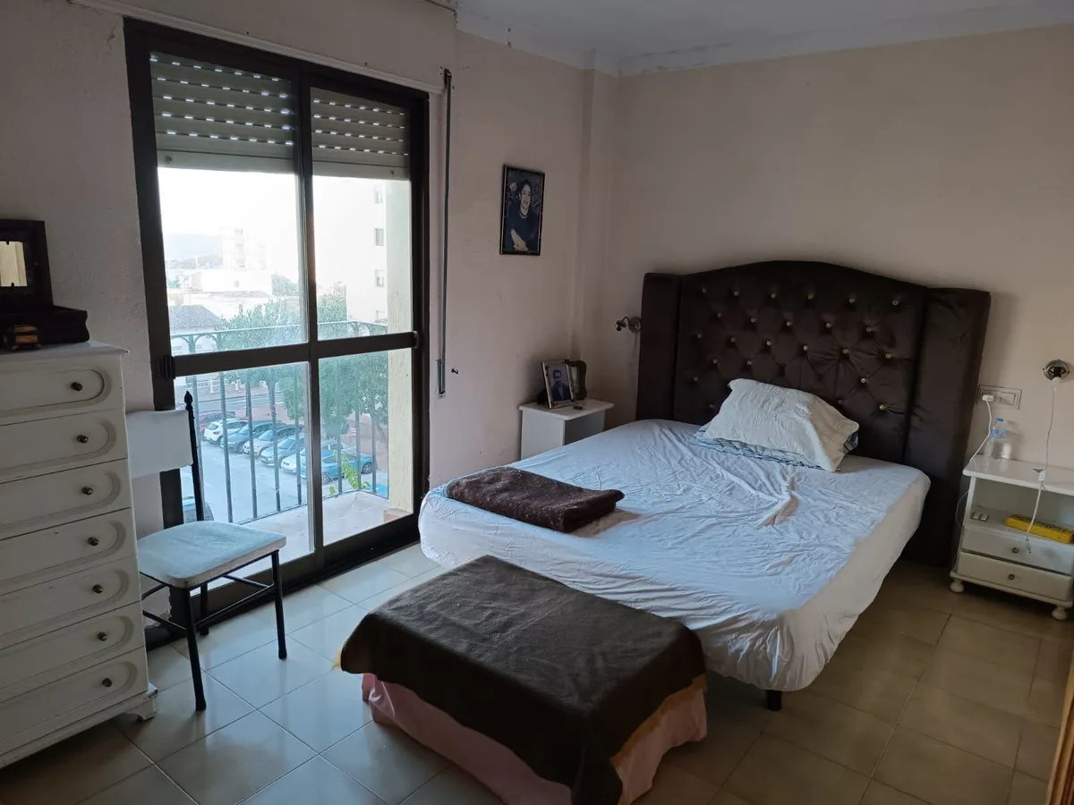 ea5769da-5db9-4c6d-828e-2ddd187f6951