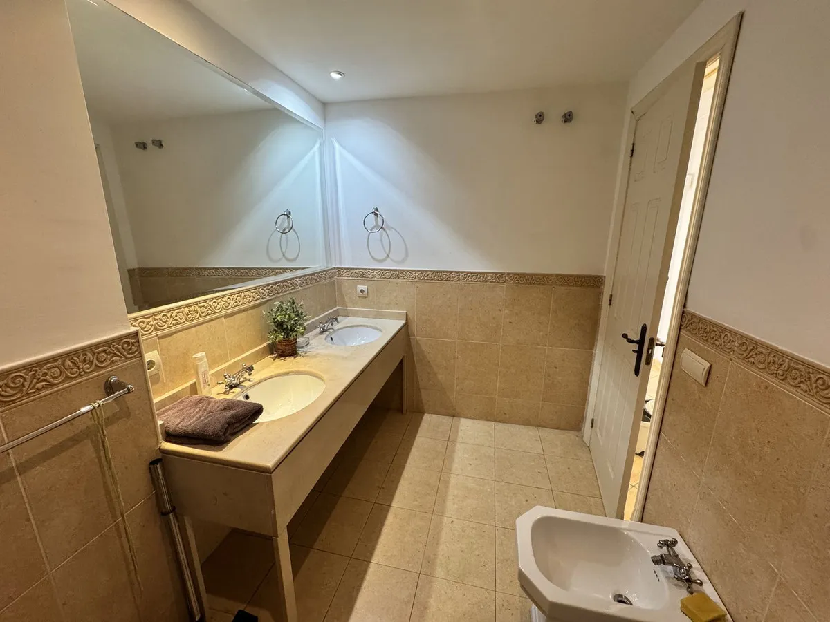 ea170233-4610-4c68-8ad1-5e869d54db13