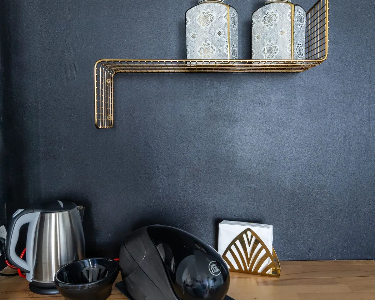 04a4c9a9-2944-4f1c-9172-af1753d7d076