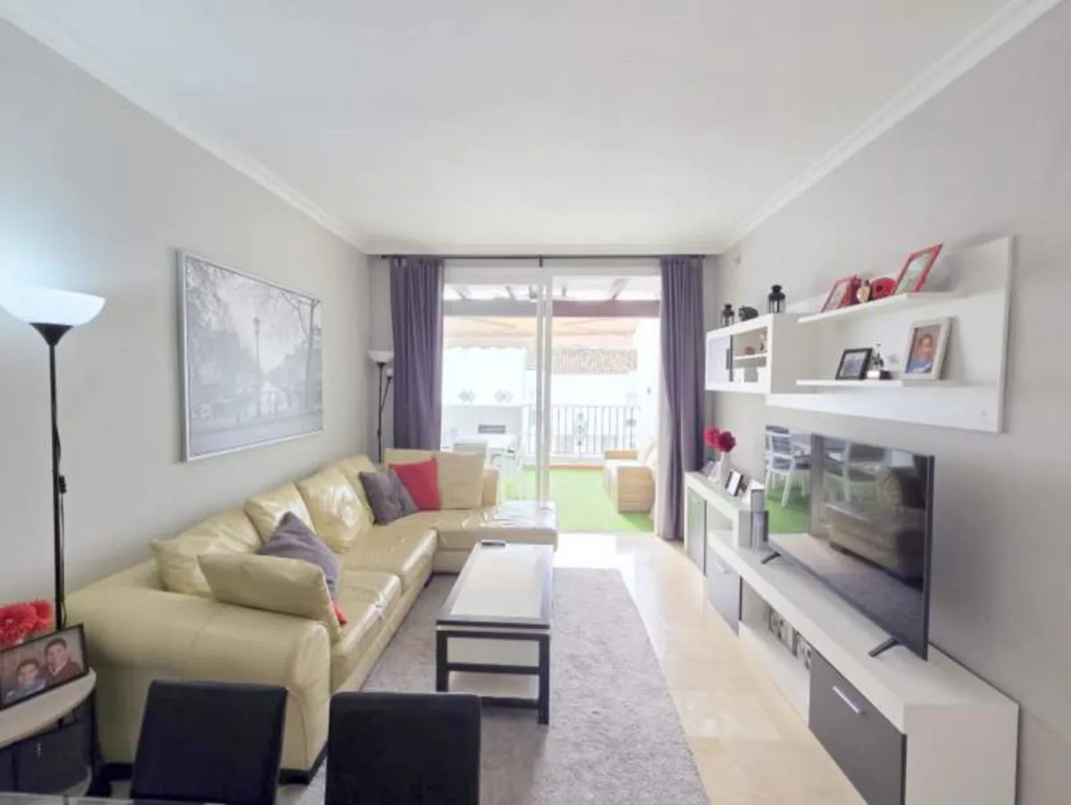 27feb2f5-e4aa-4c73-8db6-2c3e3f58a142