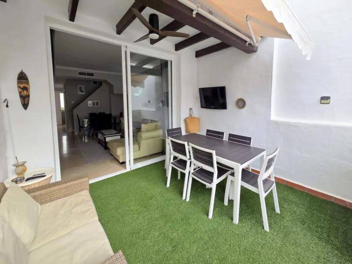 5aca6519-42a0-4305-8e0a-016b514573b3