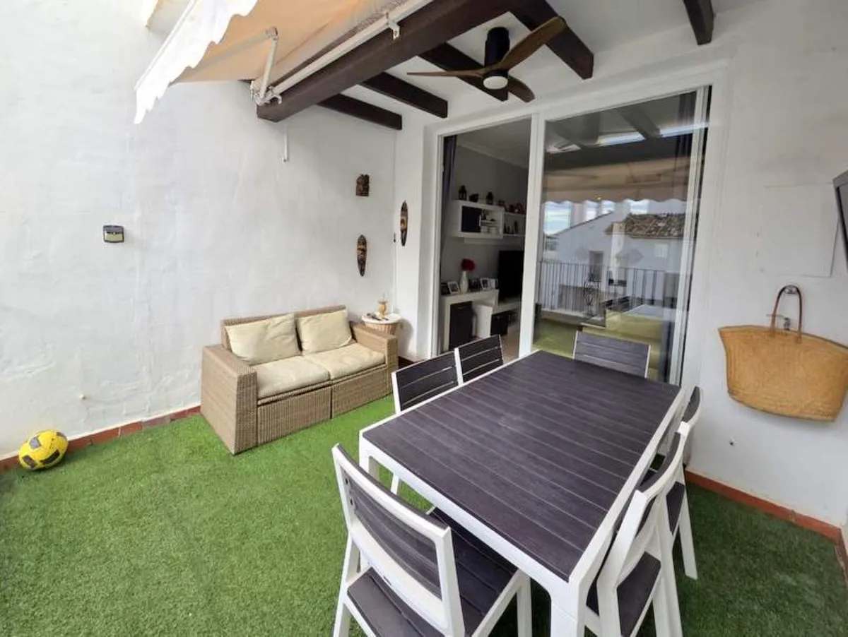 e3863aad-b911-405c-a7bf-161e0dcd1338