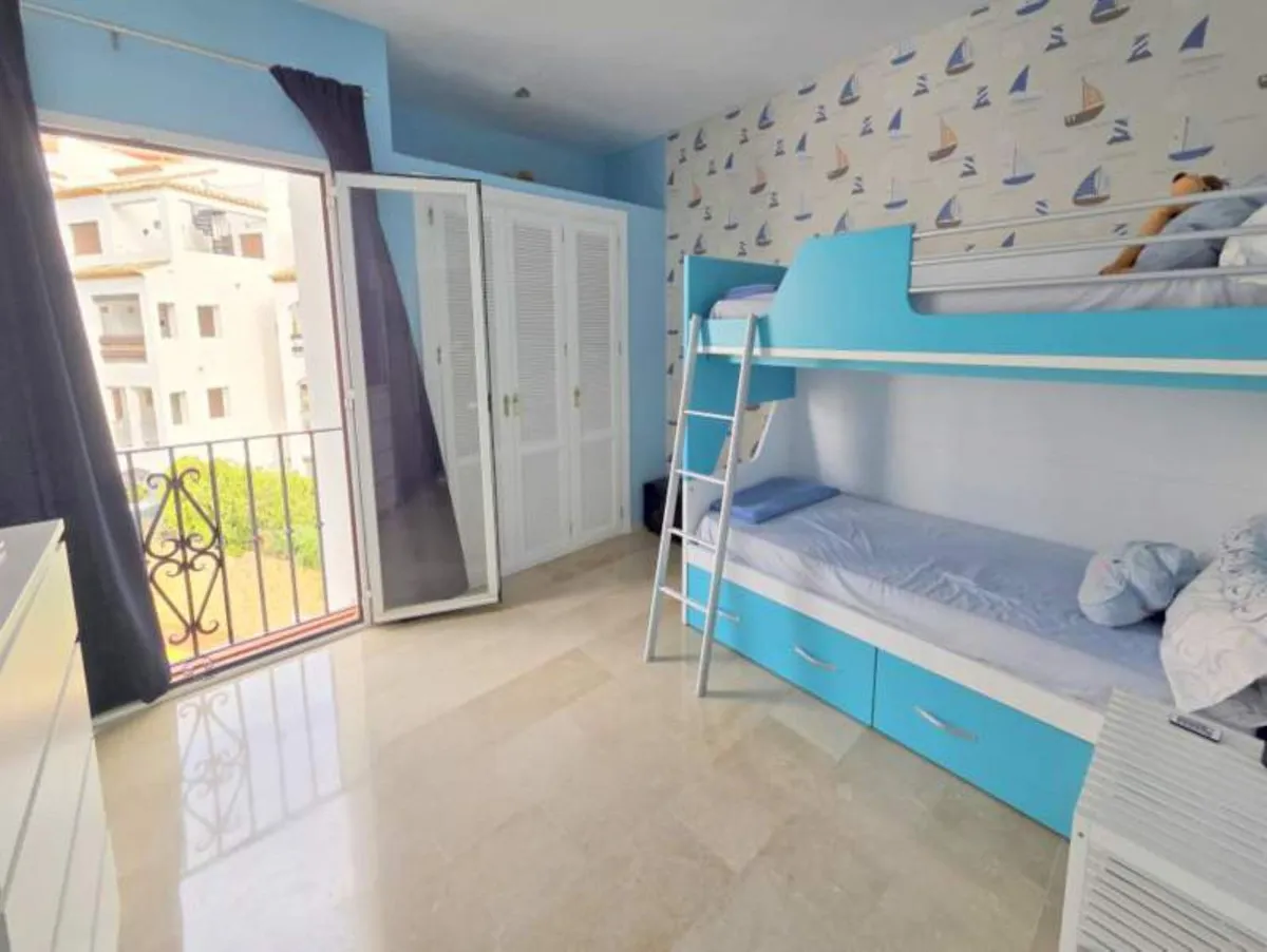 f090b872-6323-46eb-9632-5570f9a9260d