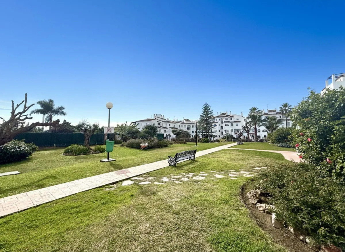 3fb9500b-b459-490a-a8c3-40bc7b5e218c