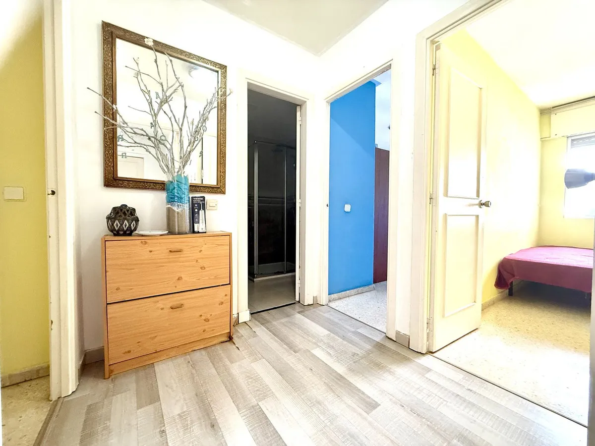 9ee9677f-c025-47eb-a949-34a1f2772ba0