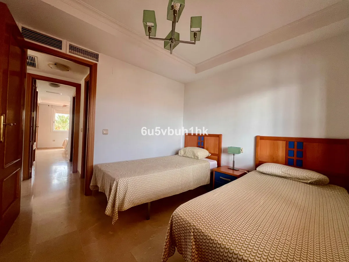 c1cd6abd-a0e0-4f72-9326-f6c4fb7f2ab0