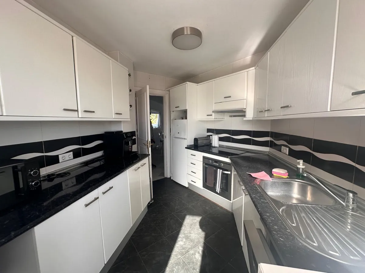 d0821e0c-787b-46da-bf7c-c634a01256c0