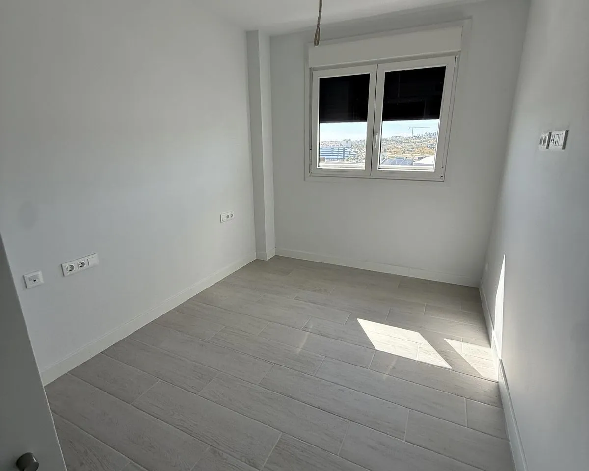 f34b5e12-cdb7-4a99-8687-aef9af1097a8