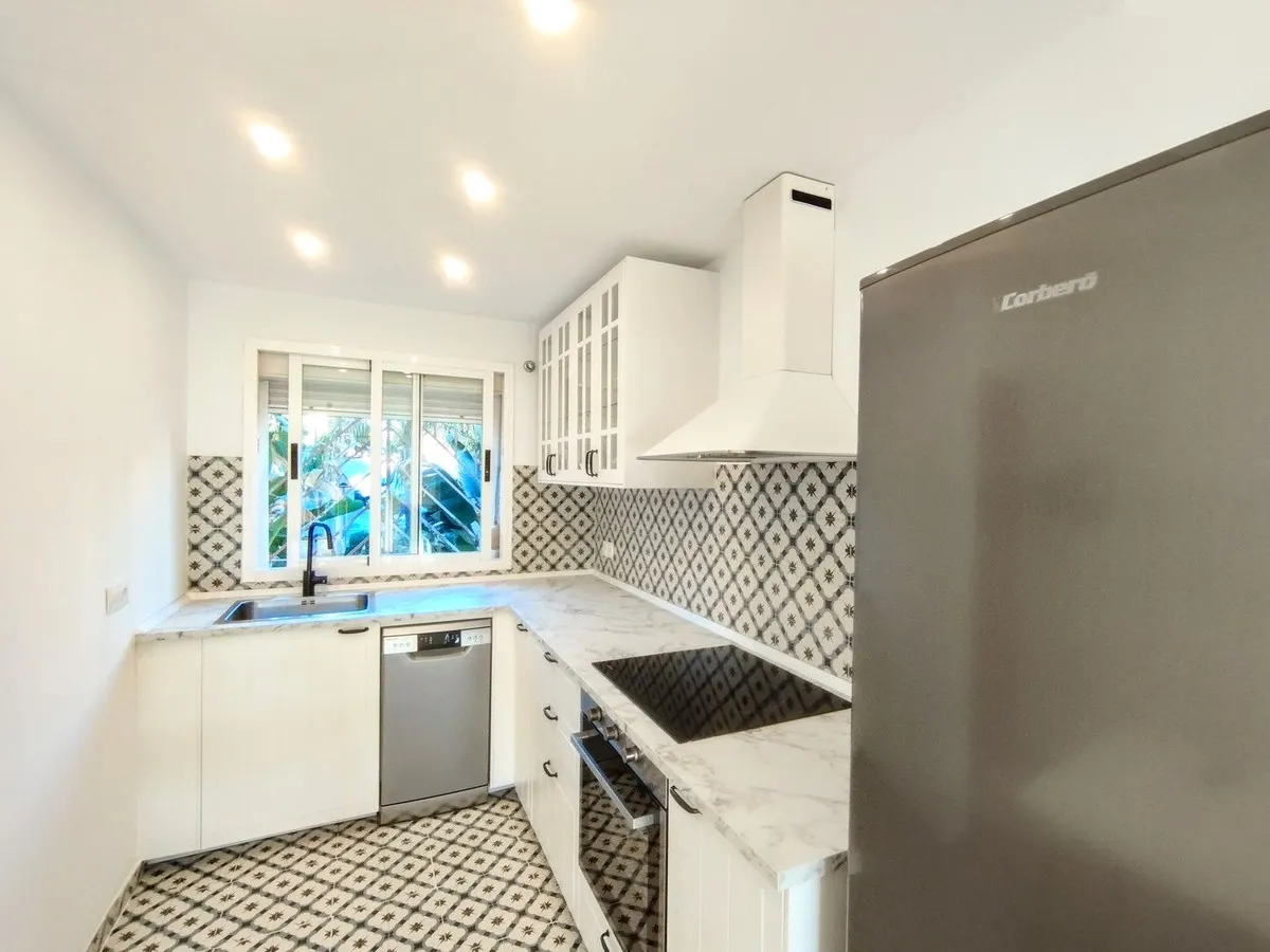 30f5c73c-9fd7-4b64-be1a-8055d0fb91ae