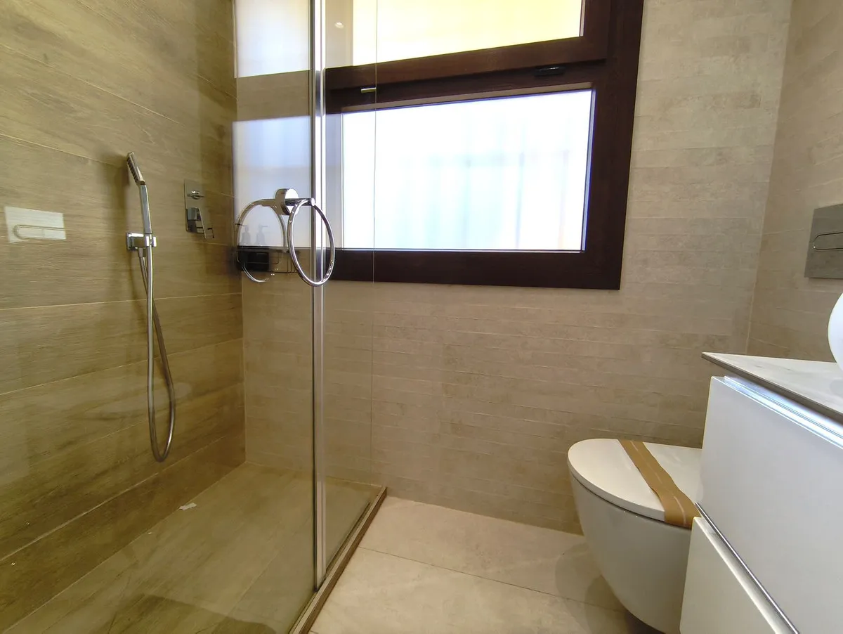 09b79f50-2bba-4d72-a567-f3cf32c3b73c