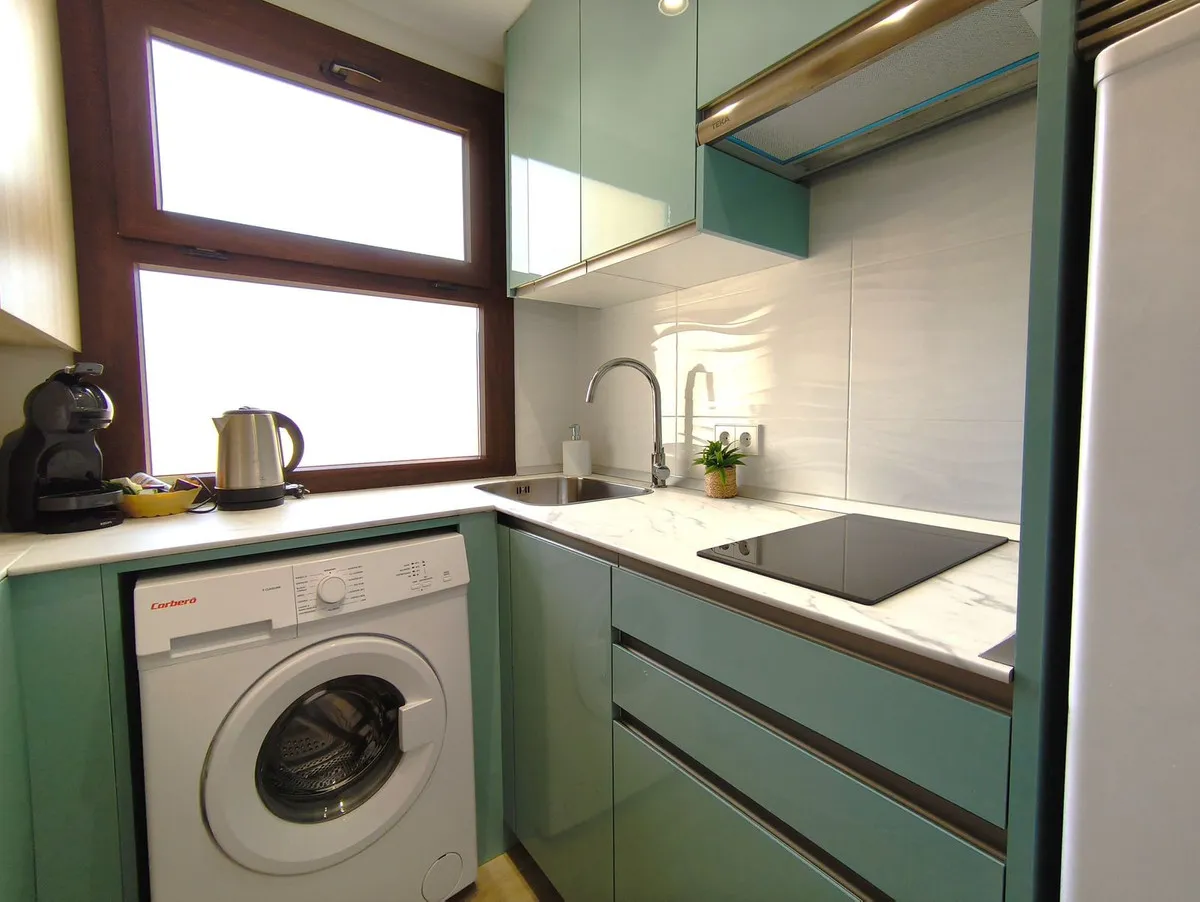 19a0b61b-231c-44c6-b337-8eb6f8aeb38e