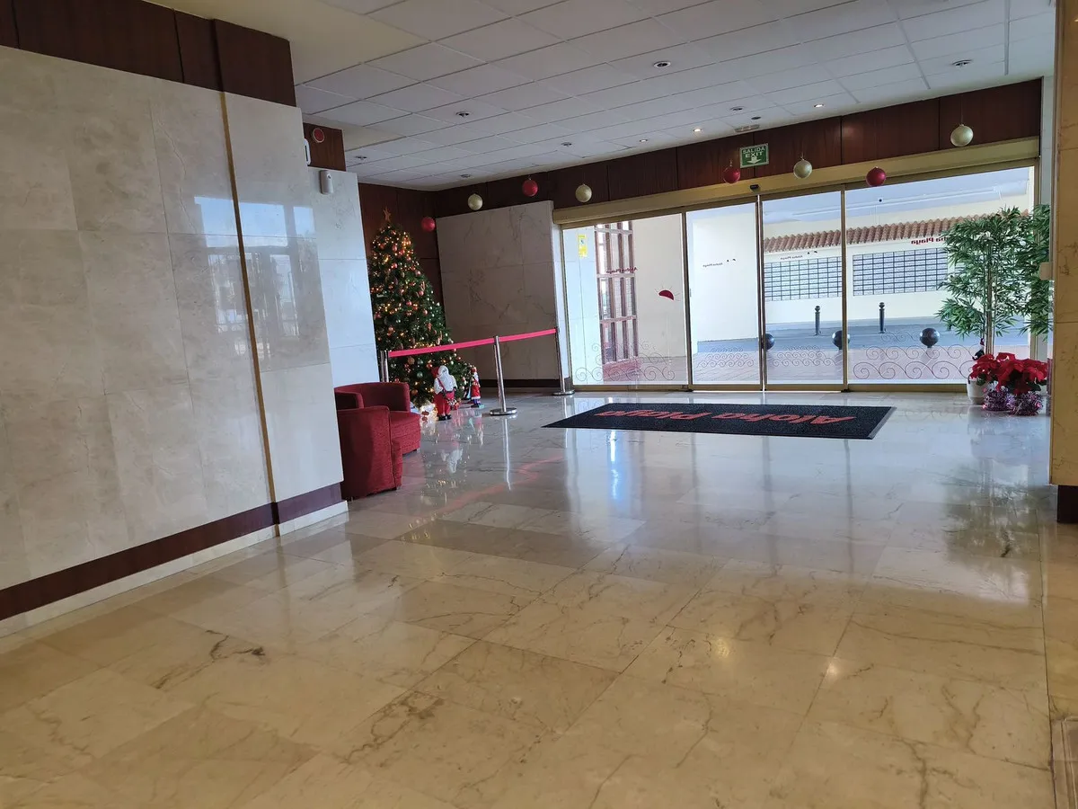 2ccafb08-8c01-4c30-b331-f7caa82b9c3b