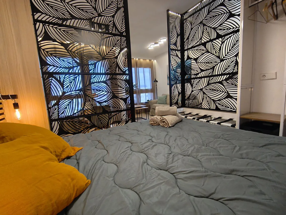 7aae56f7-1f1c-4a41-bee7-826e5430ad3c