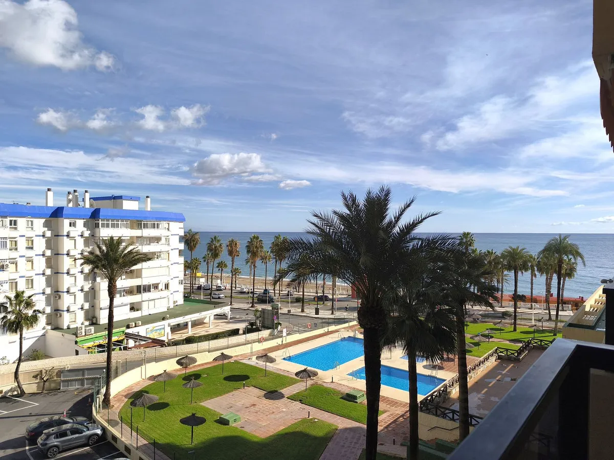 a86c4d9b-933d-4315-94e2-6480460760b7