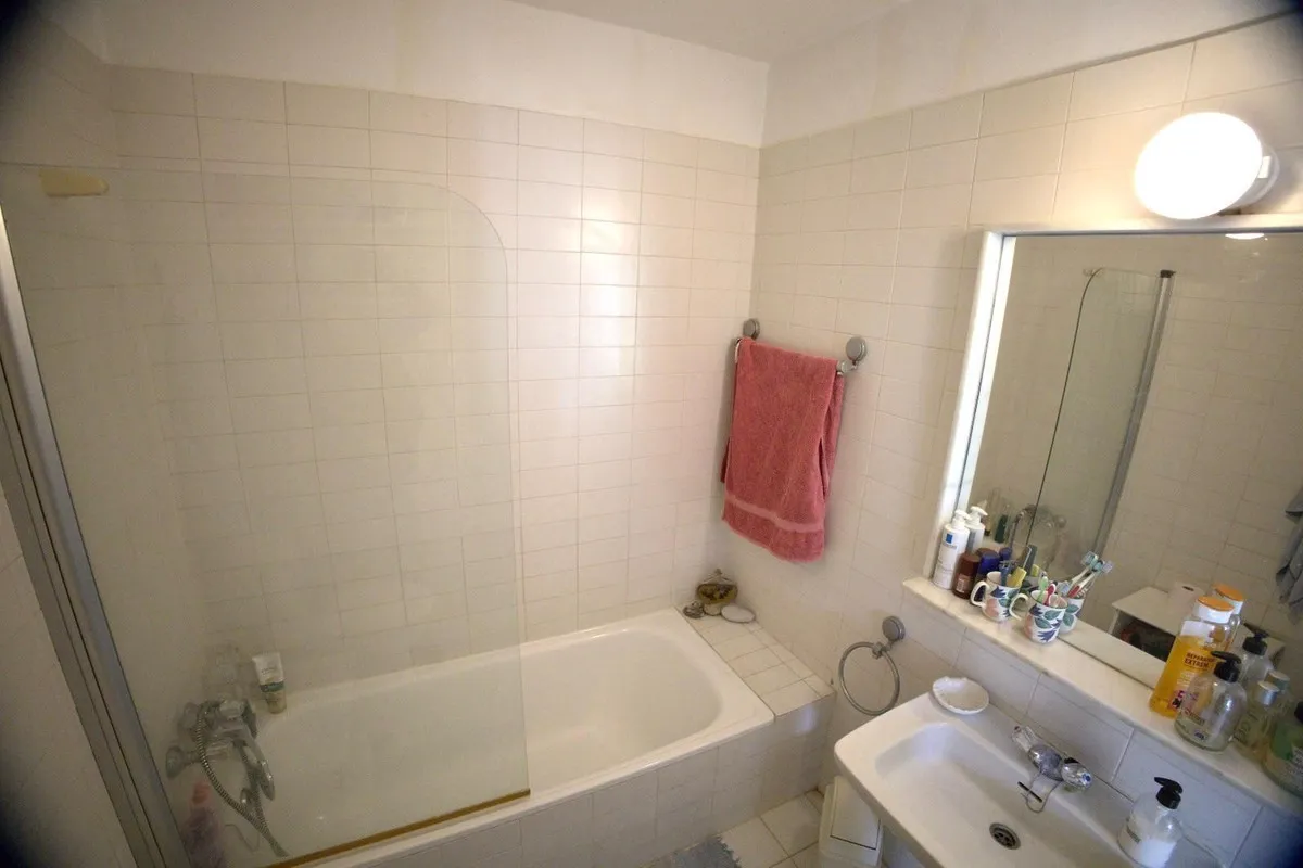 a0e5e083-e5b0-4d4a-8384-4033cccfca96