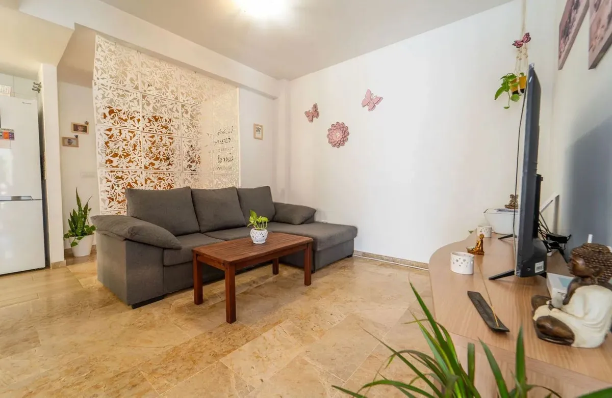 5ebba759-6205-454e-8306-bd82c7782ee5