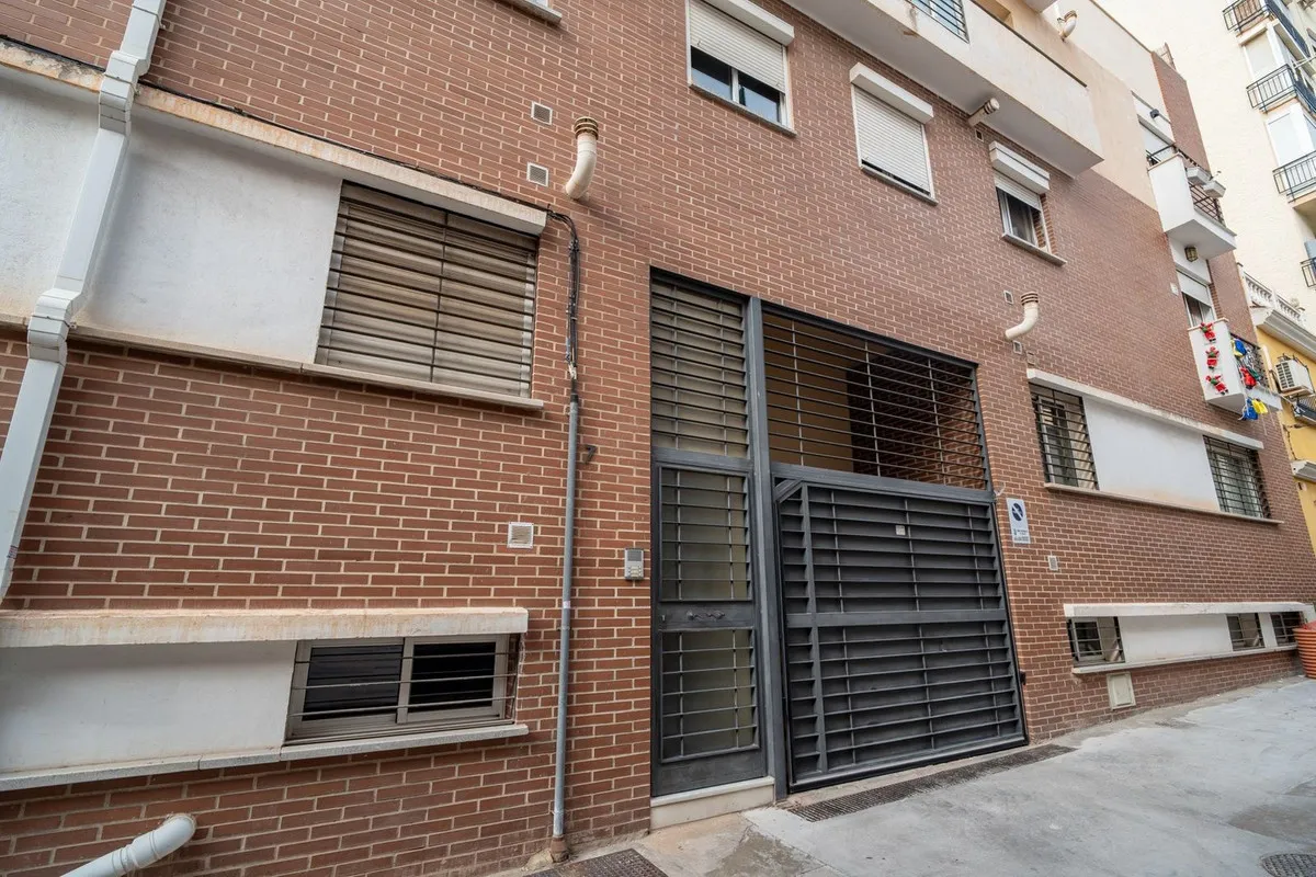 36187512-adaf-4d3c-b7e9-9c4ccac98348