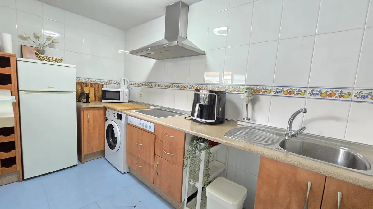 43eb21e8-82ff-417b-86a7-2b553d58723e