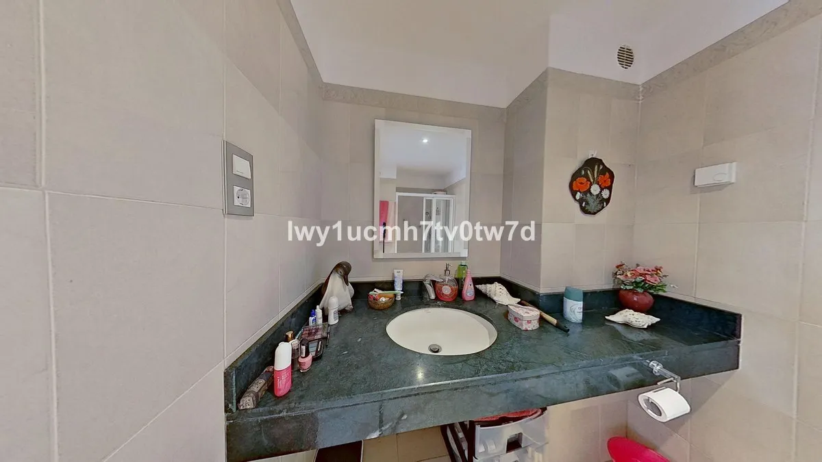 07ac1d8c-1700-4fd3-a194-0a19352b2acc