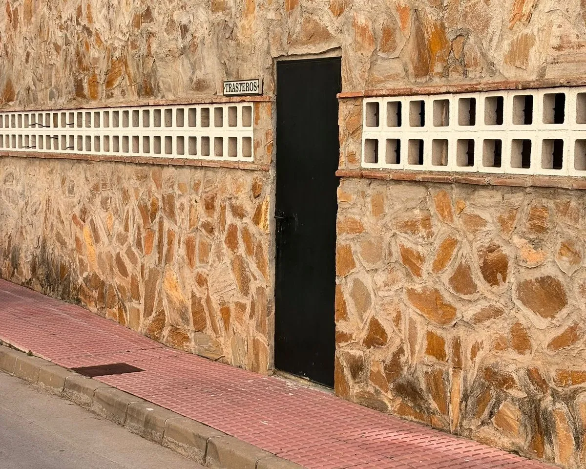 35451128-c382-4a7d-93fb-7cd8db5af81b