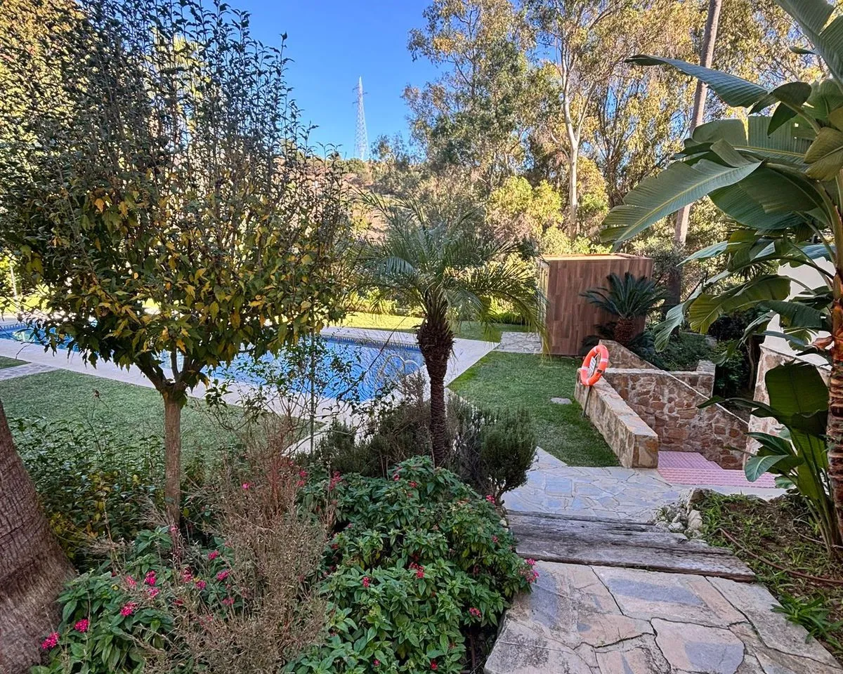 8932040c-ec8f-4da3-948a-3191f228e05c