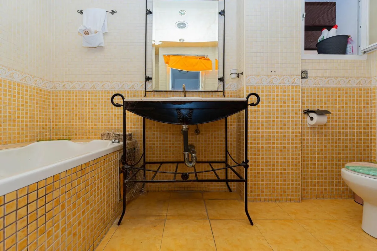 104c0342-a16a-4f95-9b01-c900dfe1424b