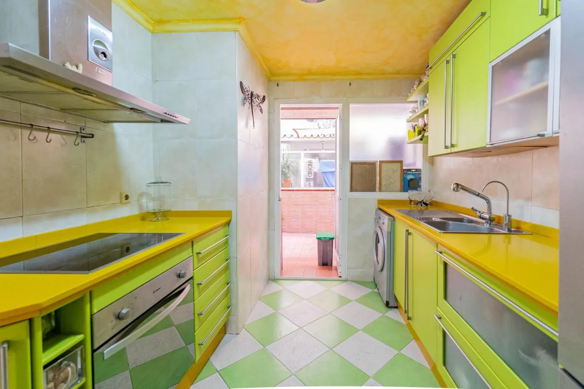 33671252-1952-4c16-a527-fe74ab1a1114