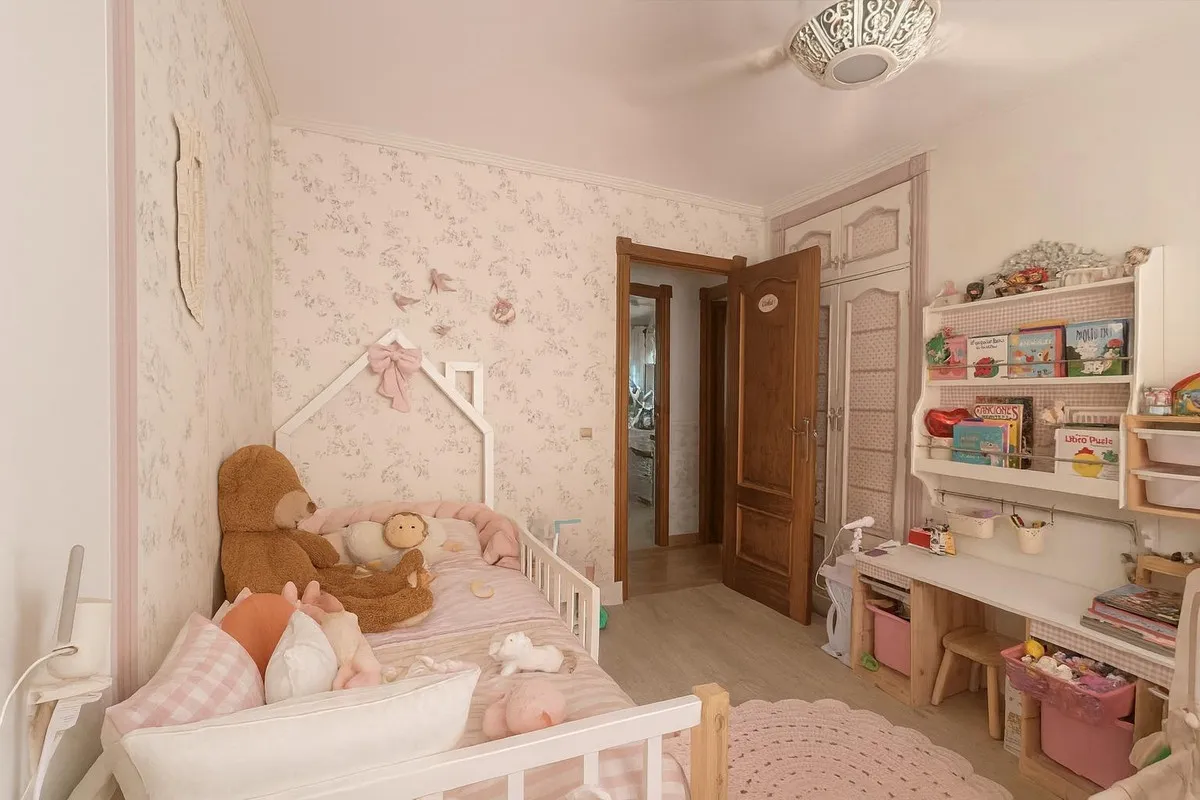 0b4539ab-eee7-4c2e-8e0c-f3cf63d6c8bb