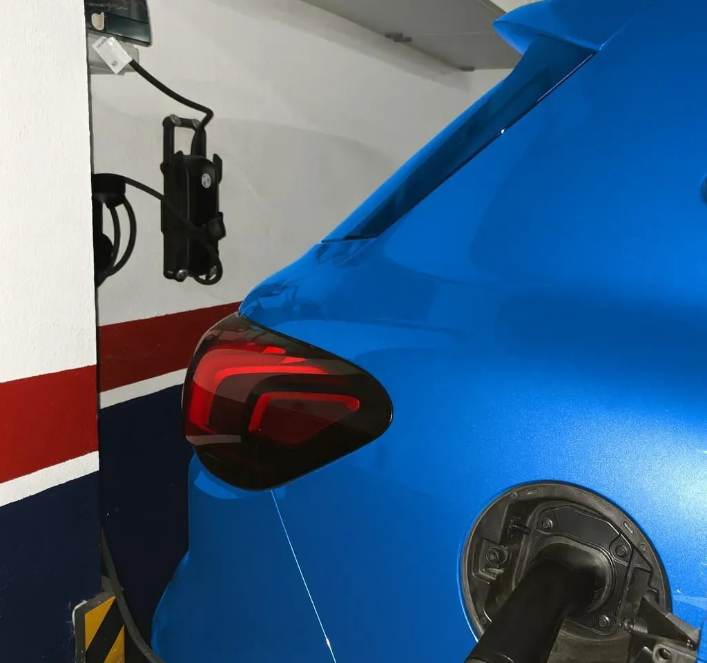 351c8bc6-b6bf-4a0a-8b6a-506d0db6cbf3