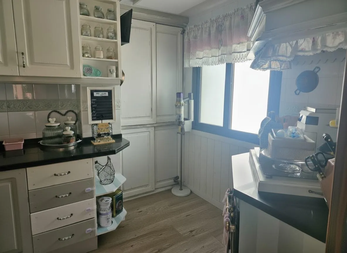 f4d81af0-e28e-474c-8283-d80a83b7cc99