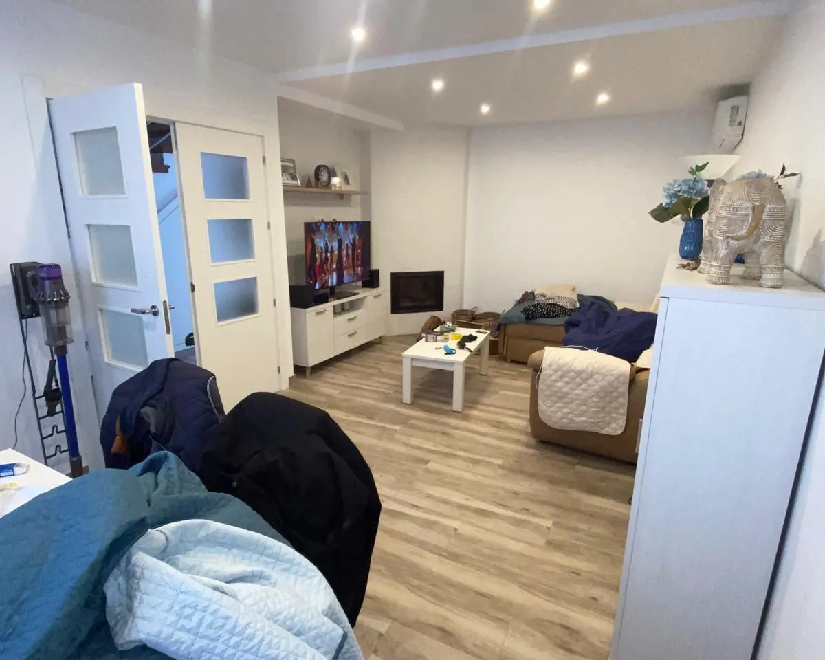 a0208071-adec-4b5c-bdd1-76355bf3ffb1