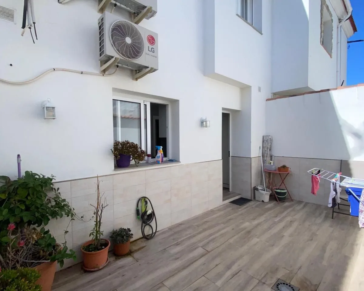 b340cced-561e-4df7-8e49-1d56d4eeddf9