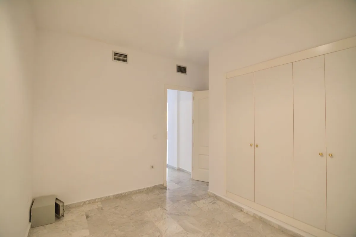 d5198bfb-cc7d-434d-bca9-f86f05fb238d