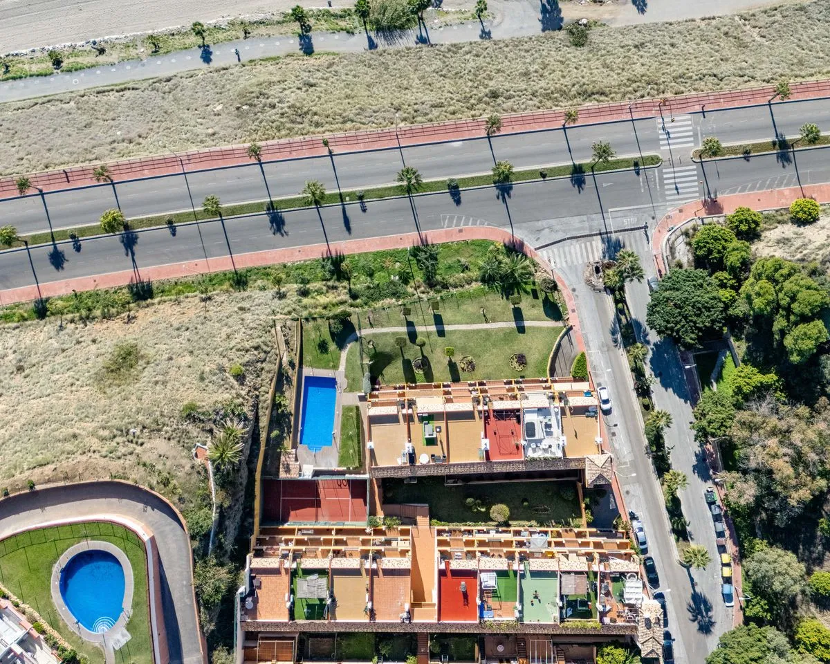 fa0ffc8c-a769-40d1-a096-d806cba58bad