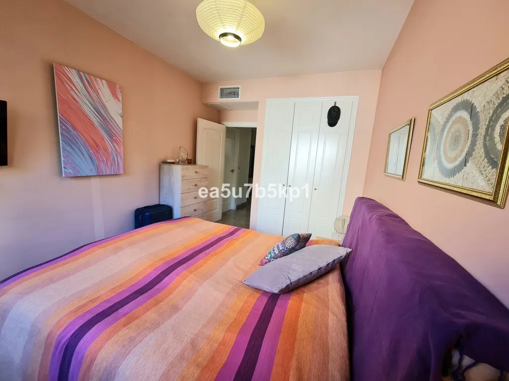 c5117202-70db-4b94-b2b3-c3be1f639718