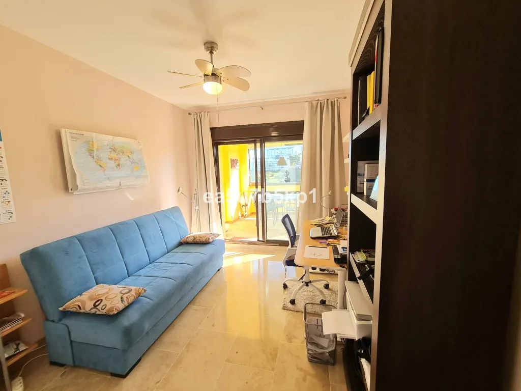 fa0c3640-db92-4c6c-bb53-6457dd59cdf0