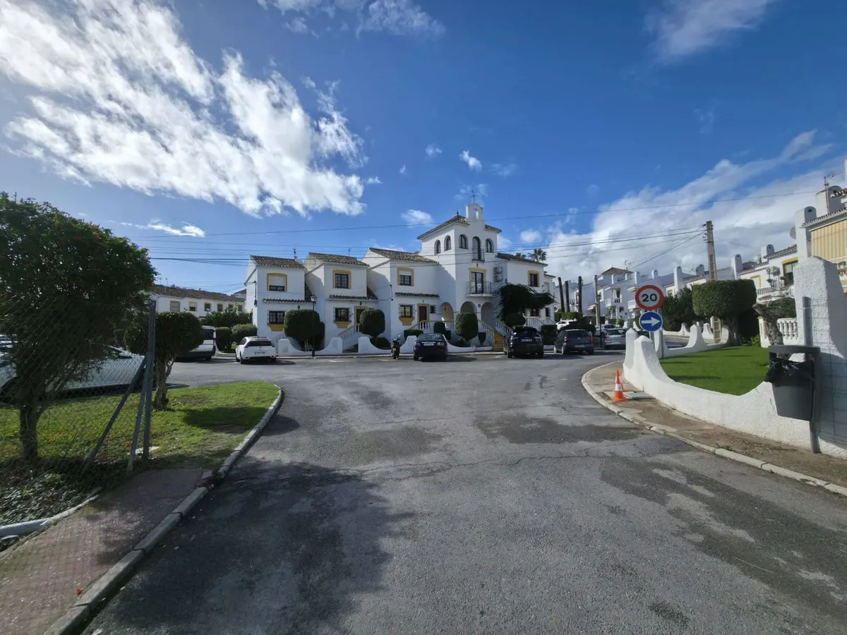 09fa28ee-d947-4176-83bb-5d47cc1e8943