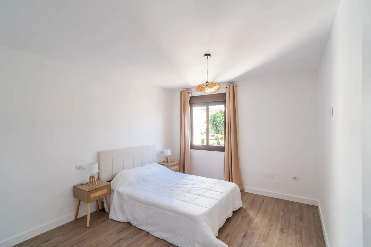 6a249126-1abe-4ce1-98ea-2d69880223a7