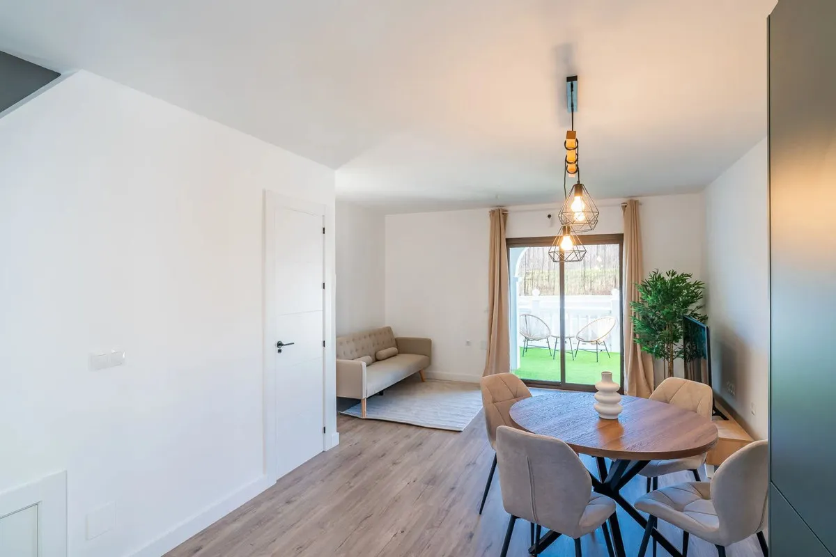 873b186f-955a-4cb5-a47b-d0447b66034f