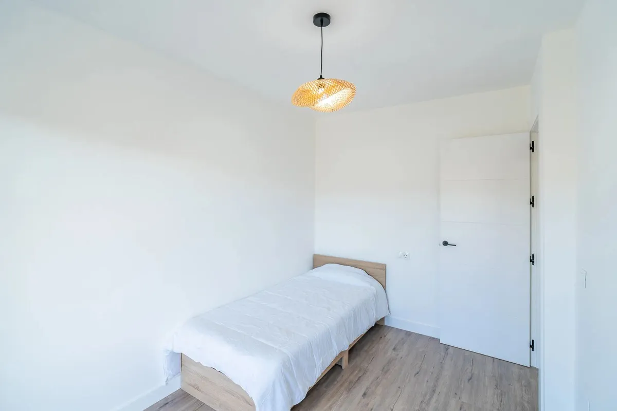 9419f165-88f1-4568-bdd8-a1c35af897e8