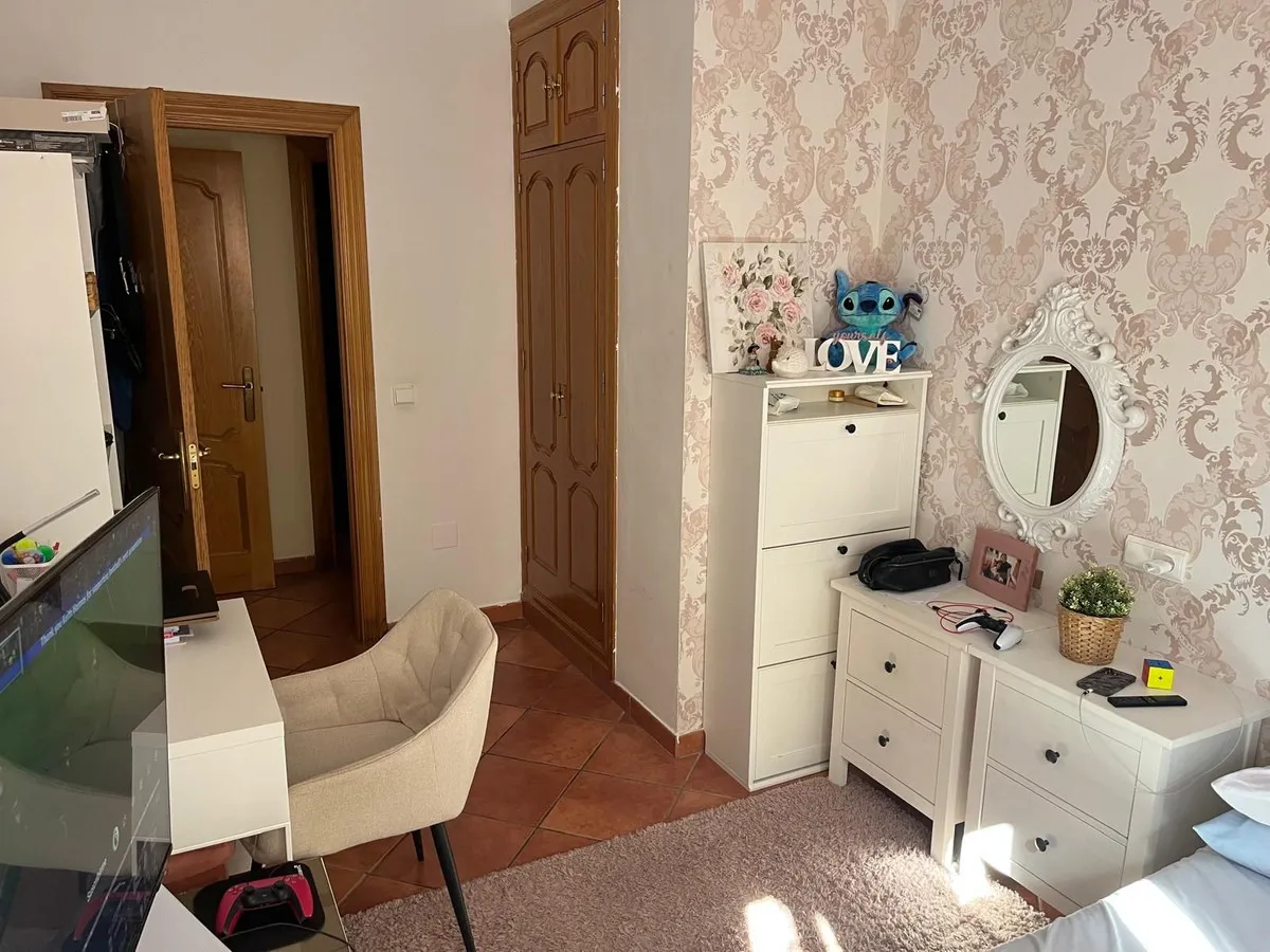 cd4aa838-b80e-444a-ab79-bf006119863e